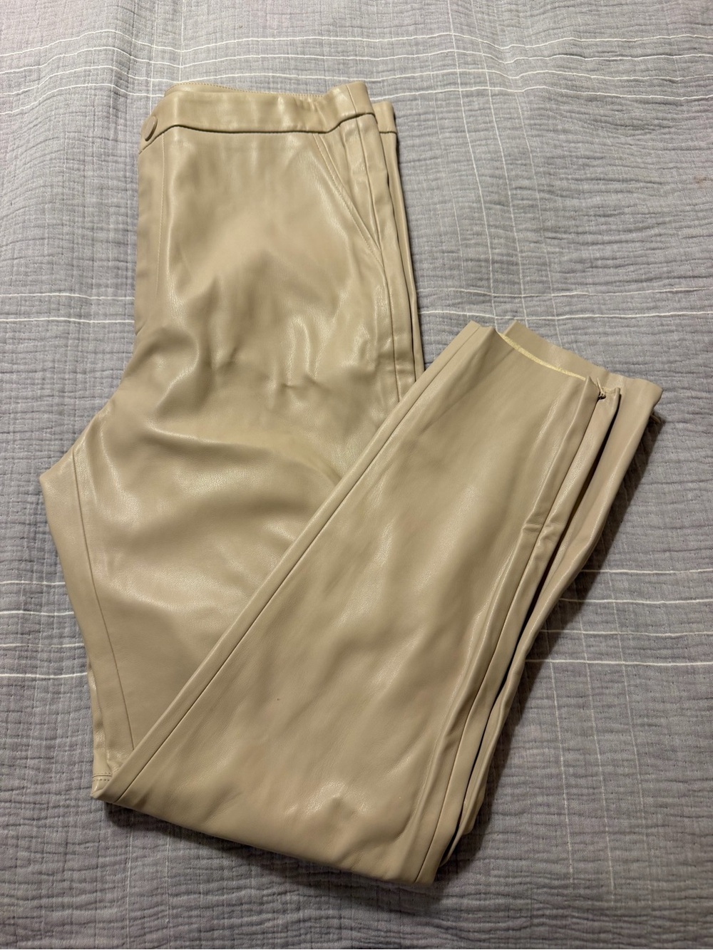 ZARA Jean Style Zip Cuff Coated Faux Leather Pants. Beige Size XL